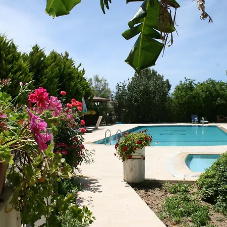 Hotel apartamentowy Paradise Garden Evleri Gümüşlük