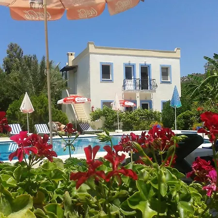 Aparthotel Paradise Garden Evleri 3*