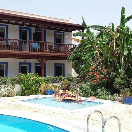 Lejlighedshotel Paradise Garden Evleri