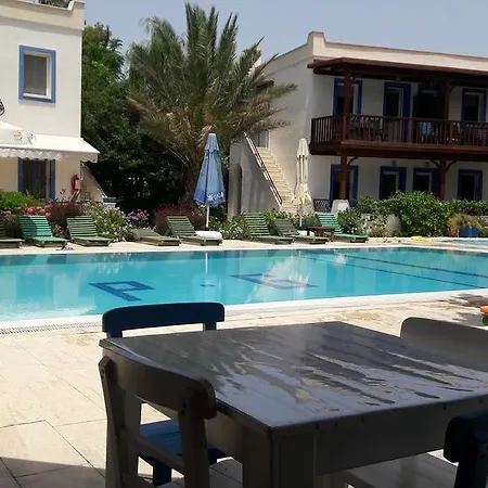 Lejlighedshotel Paradise Garden Evleri 3*